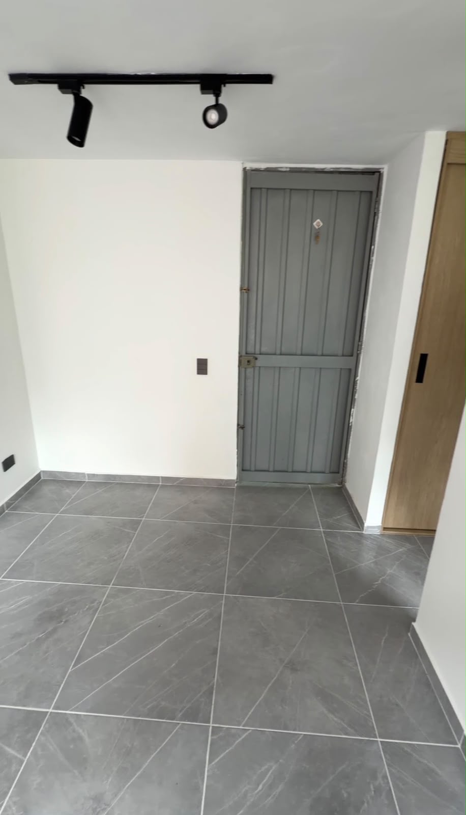 VENDO APARTAMENTO EN ROBLEDO LA  AURORA