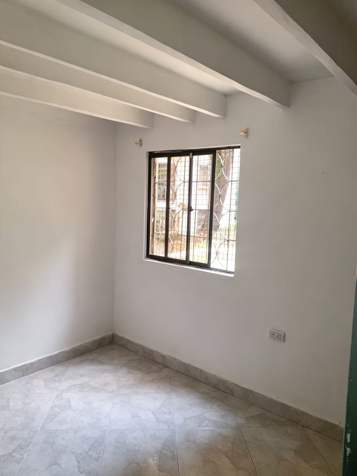 vendo apartamento en trincentenario