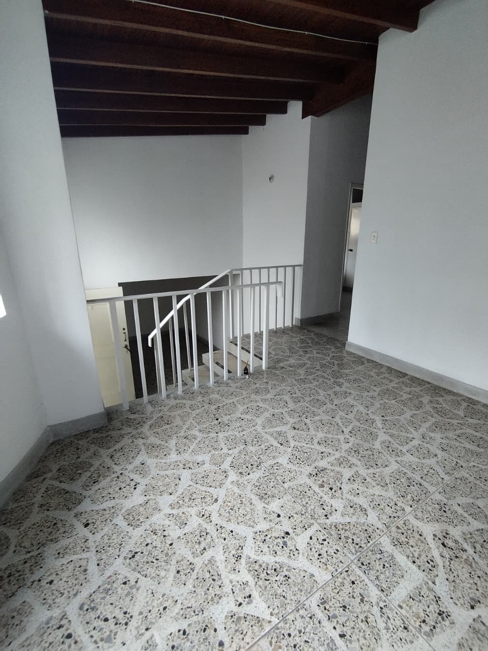Arriendo casa en simón bolívar