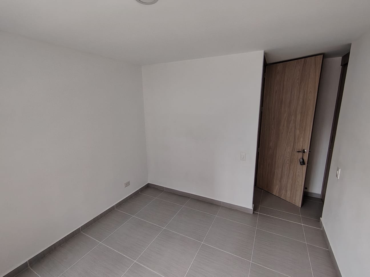 Arriendo apartamento en la castellana