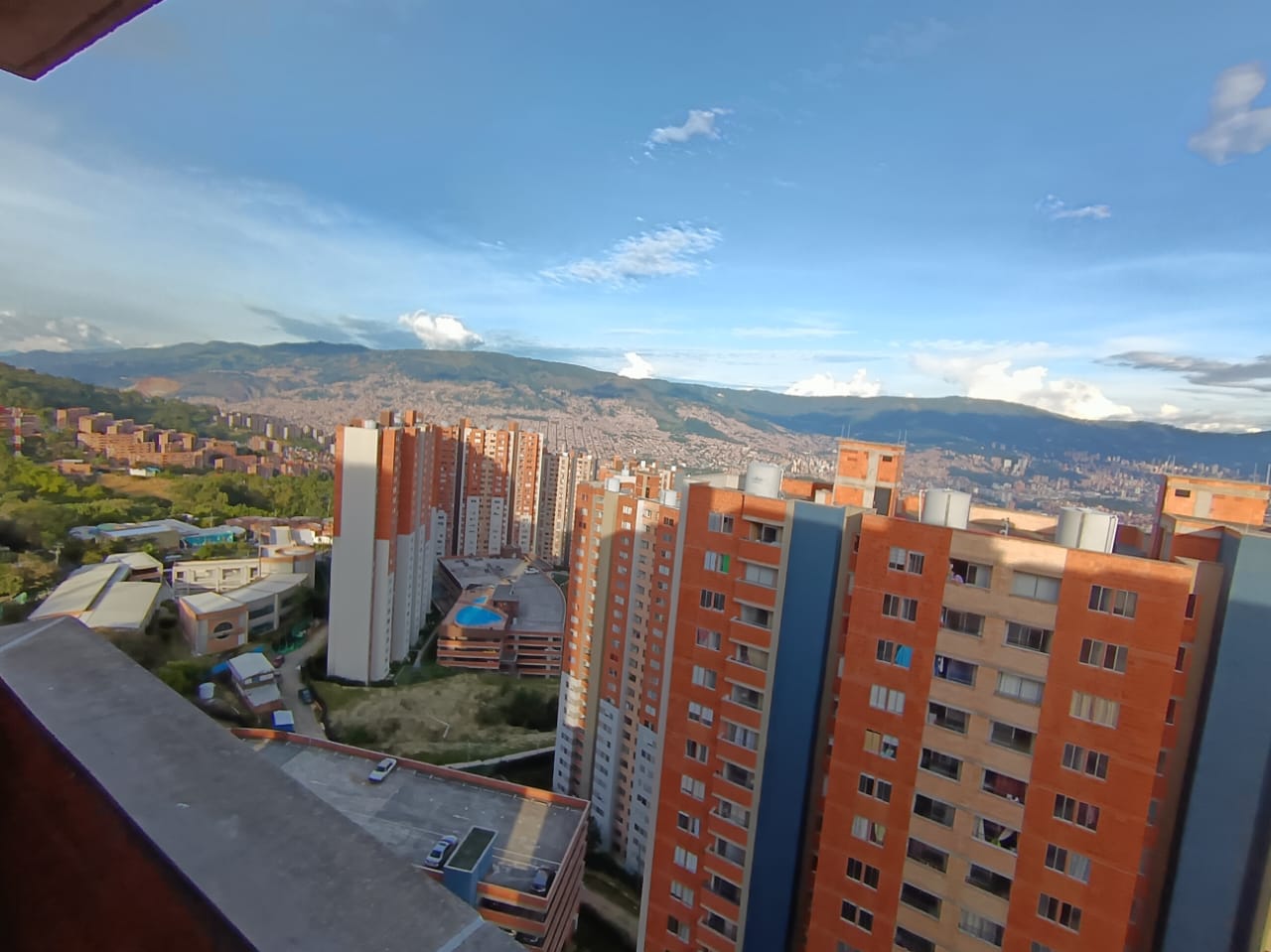 Arrienda Apartamento Robledo Pajarito