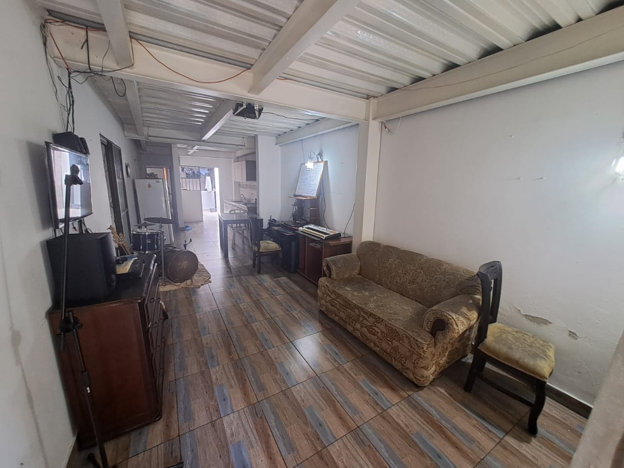 VENDO CASA CABAÑITAS PRIMER PISO
