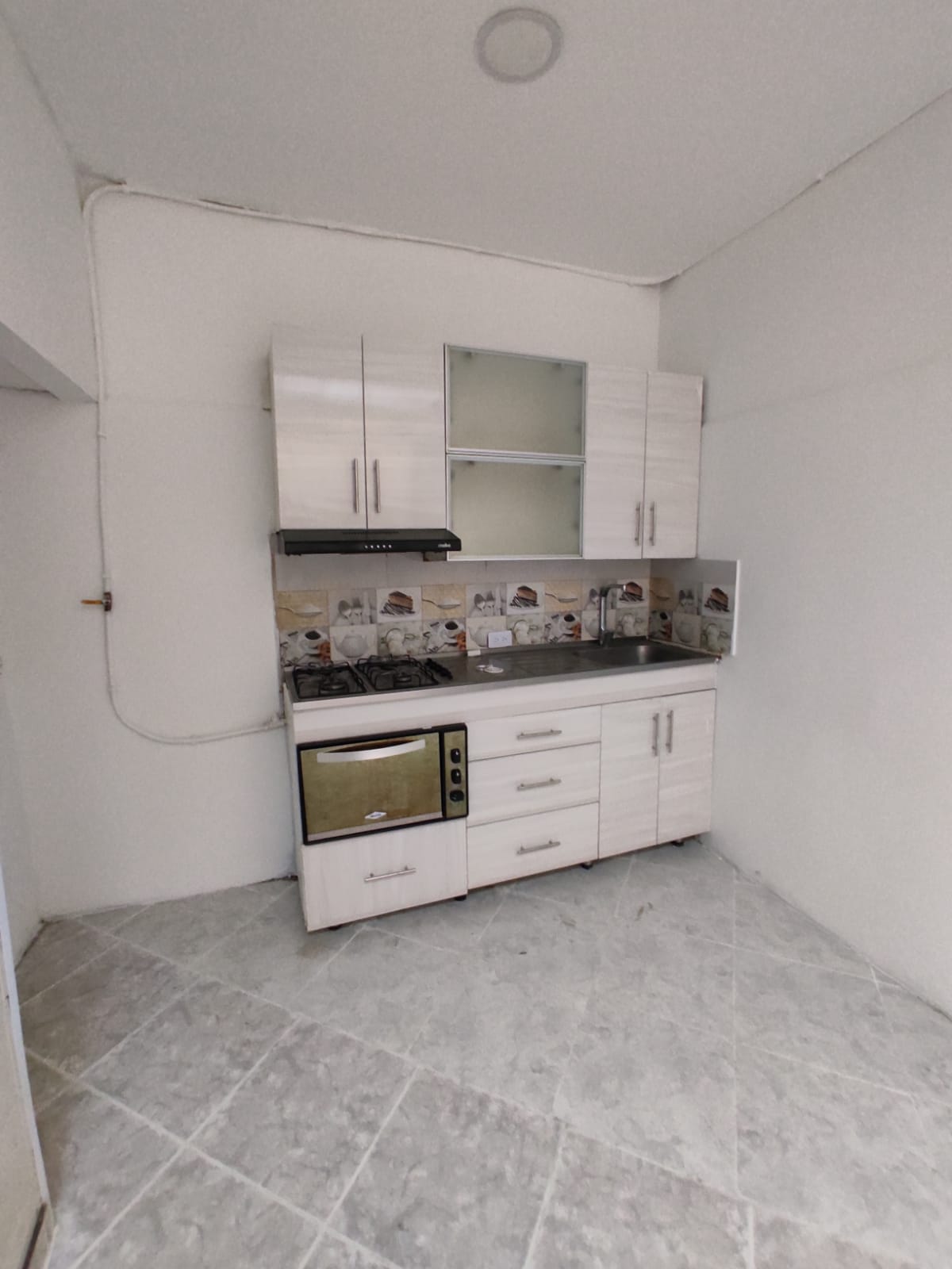 ARRIENDO CASA COMERCIAL INDEPENDIENTE SANTA MONICA