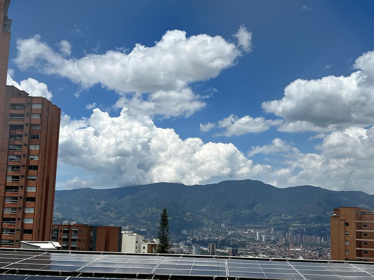 ARRIENDO APARTAMNTO EN EL ESMERALDAL ENVIGADO