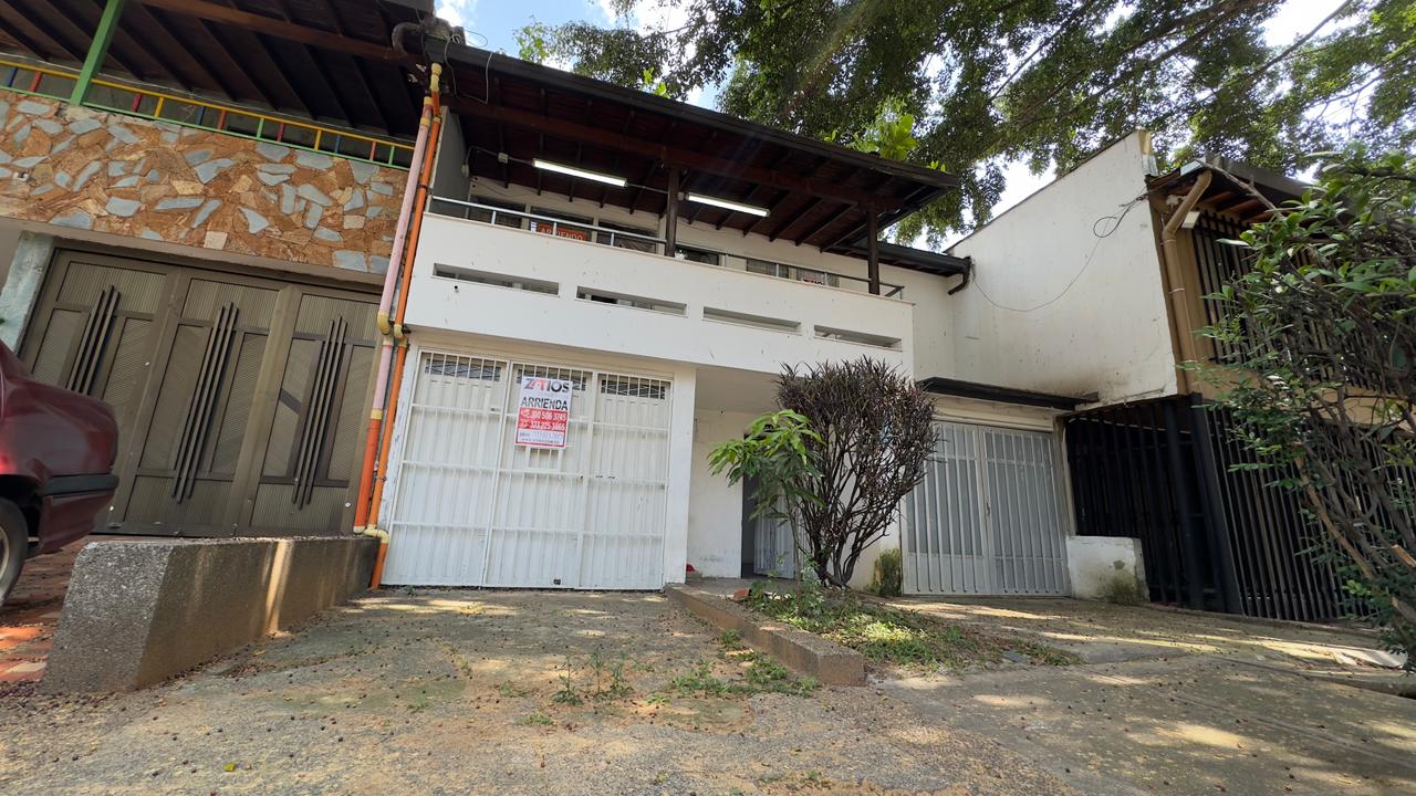 ARRIENDO CASA EN CALASANZ PARA BODEGA