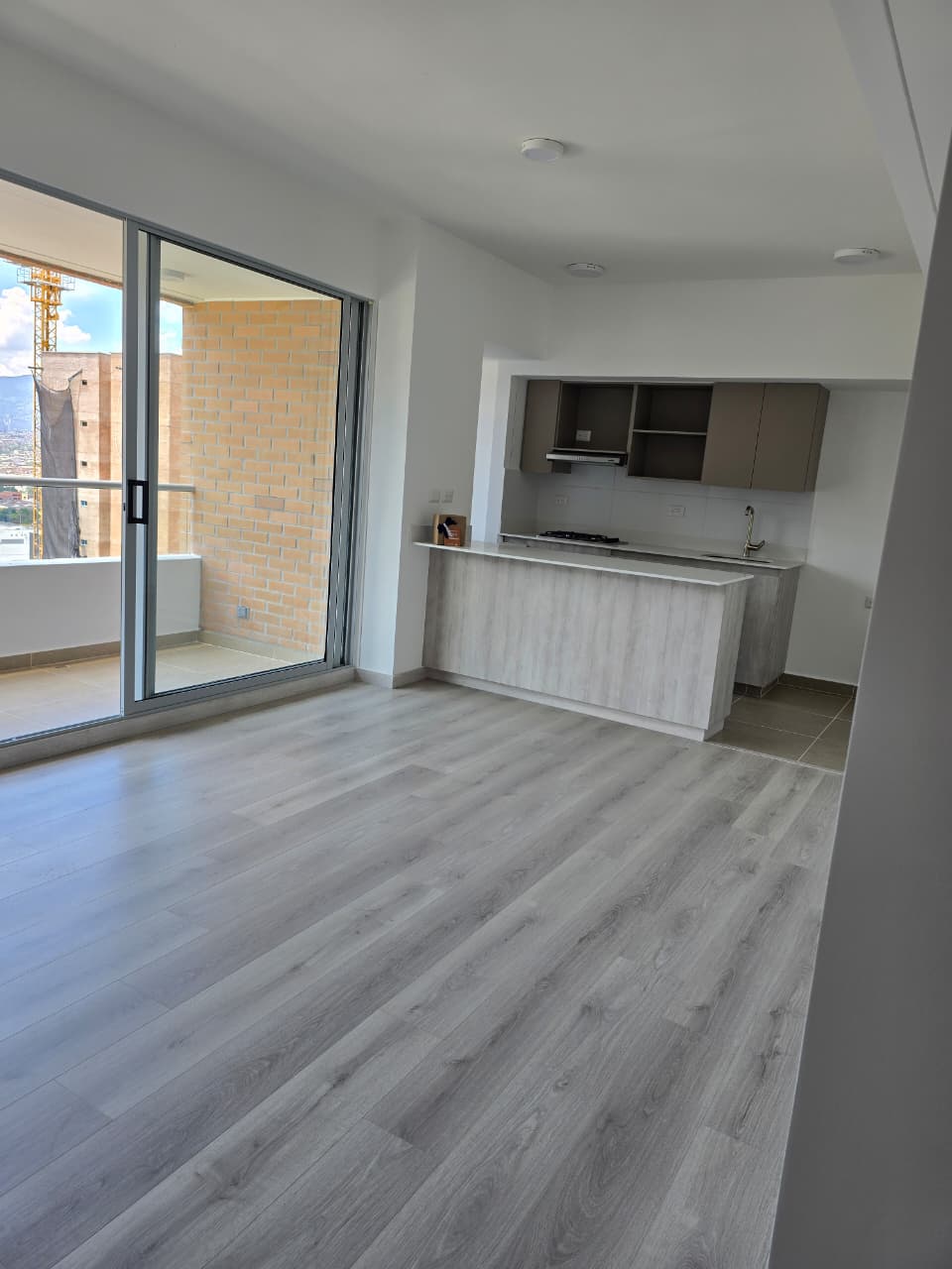 ARRIENDO APARTAMENTO EN CUIDAD DEL RIO