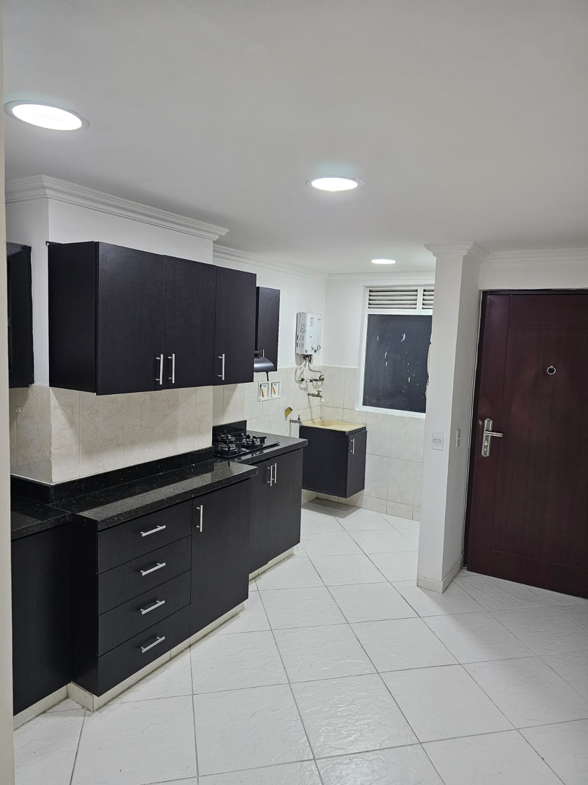 VENDO APARTAMENTO EN CALASANZ PARTE BAJA