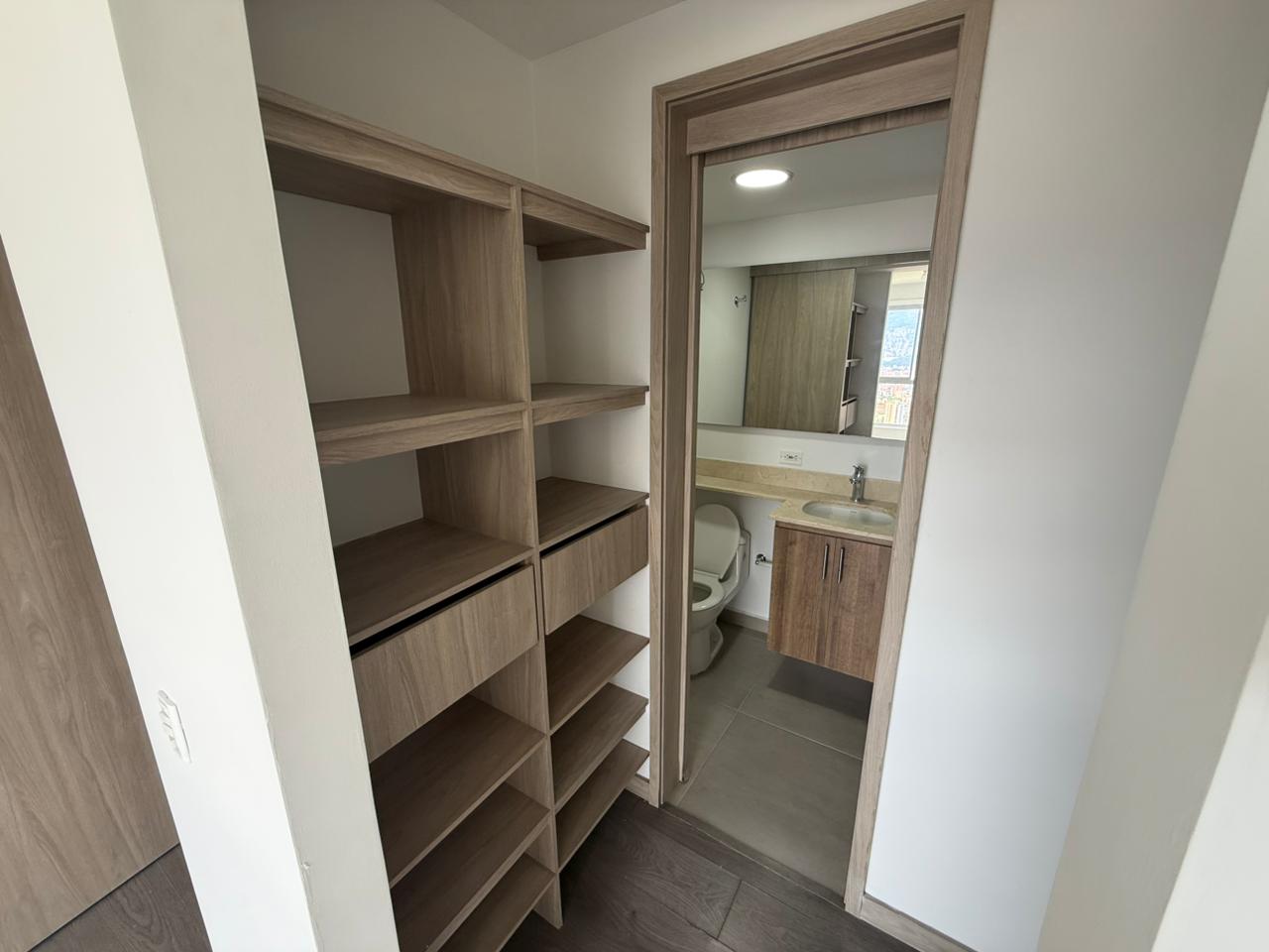 ARRIENDO APARTAMENTO EN CALASANZ PARTE ALTA