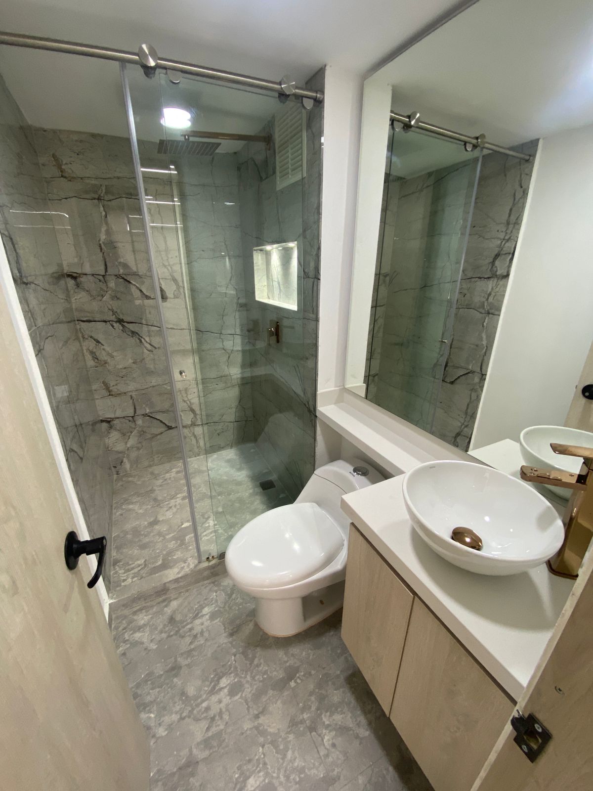 VENDO APARTAMENTO EN CALASANZ PARTE ALTA