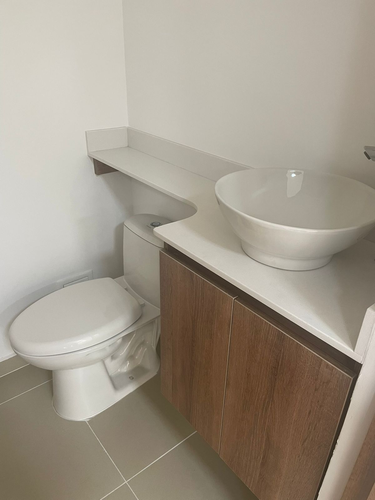 ARRIENDO LOCAL EN EL POBLADO.