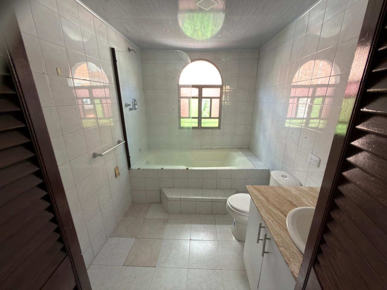 ARRIENDO CASA COMERCIAL EN CALASANZ
