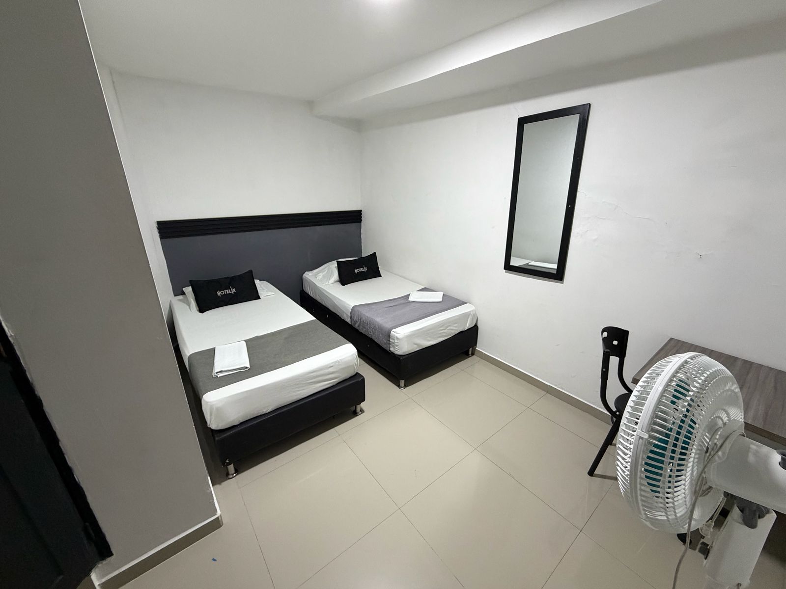 VENDO HOTEL EN LAURELES