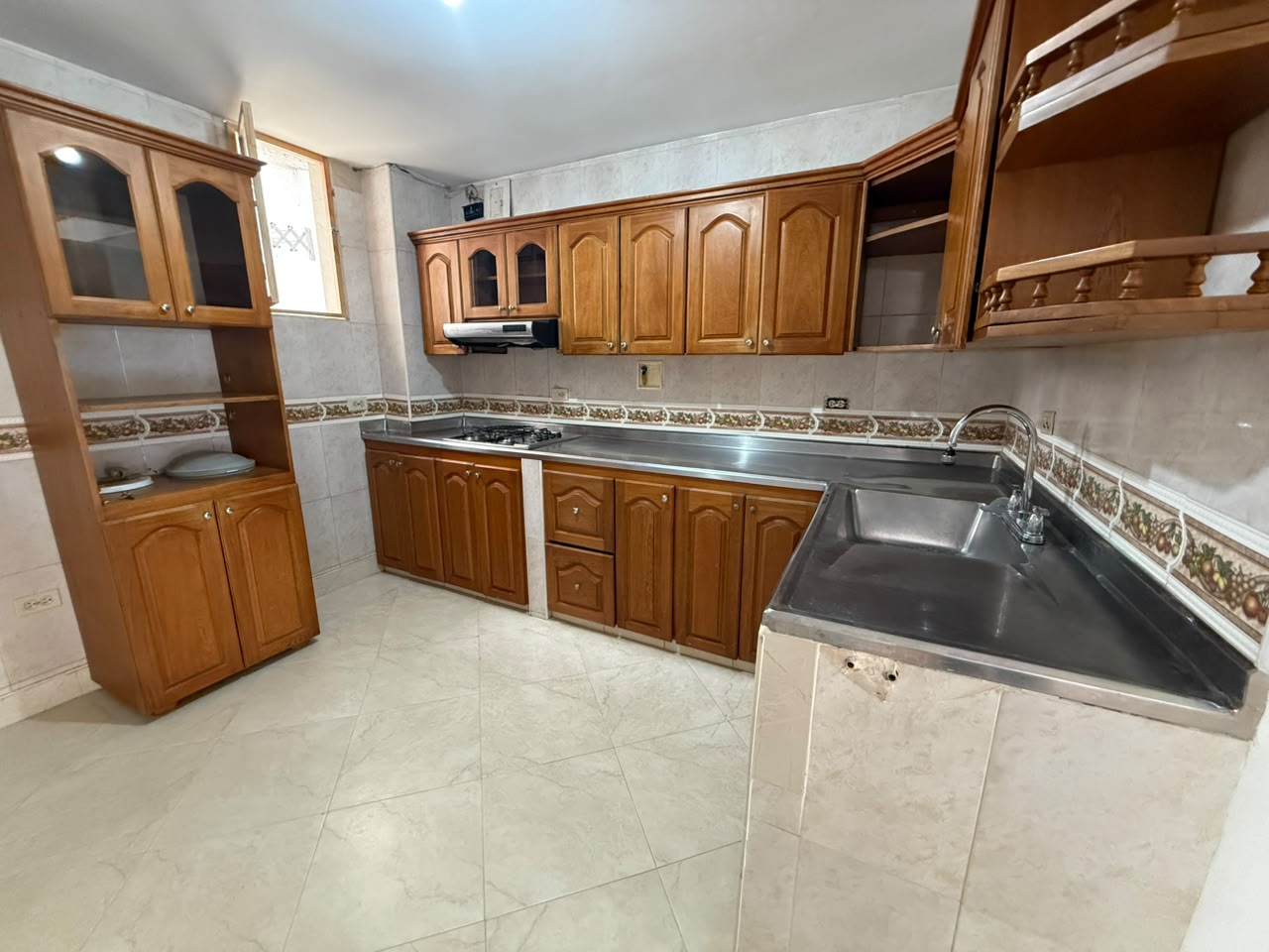 ARRIENDO APARTAMENTO EN EL VELODROMO