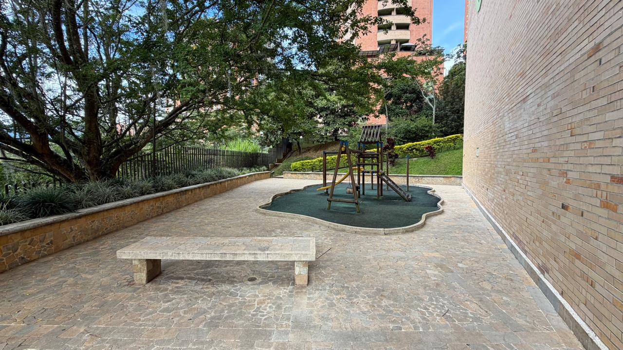 VENDO APARTAMENTO EN SABANETA