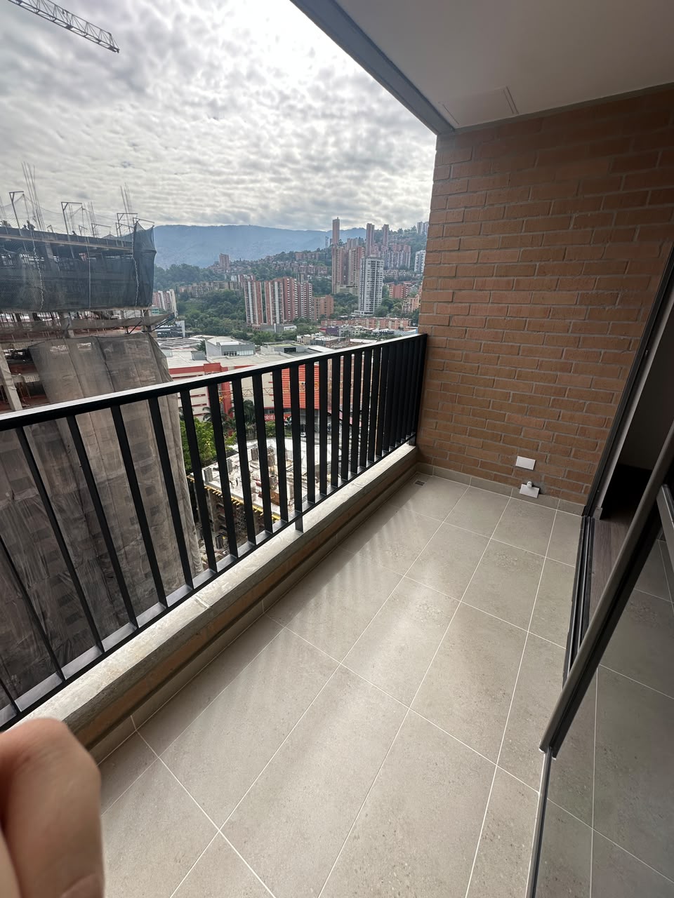 ARRIENDO APARTAMENTO EN CUIDAD DEL RIO