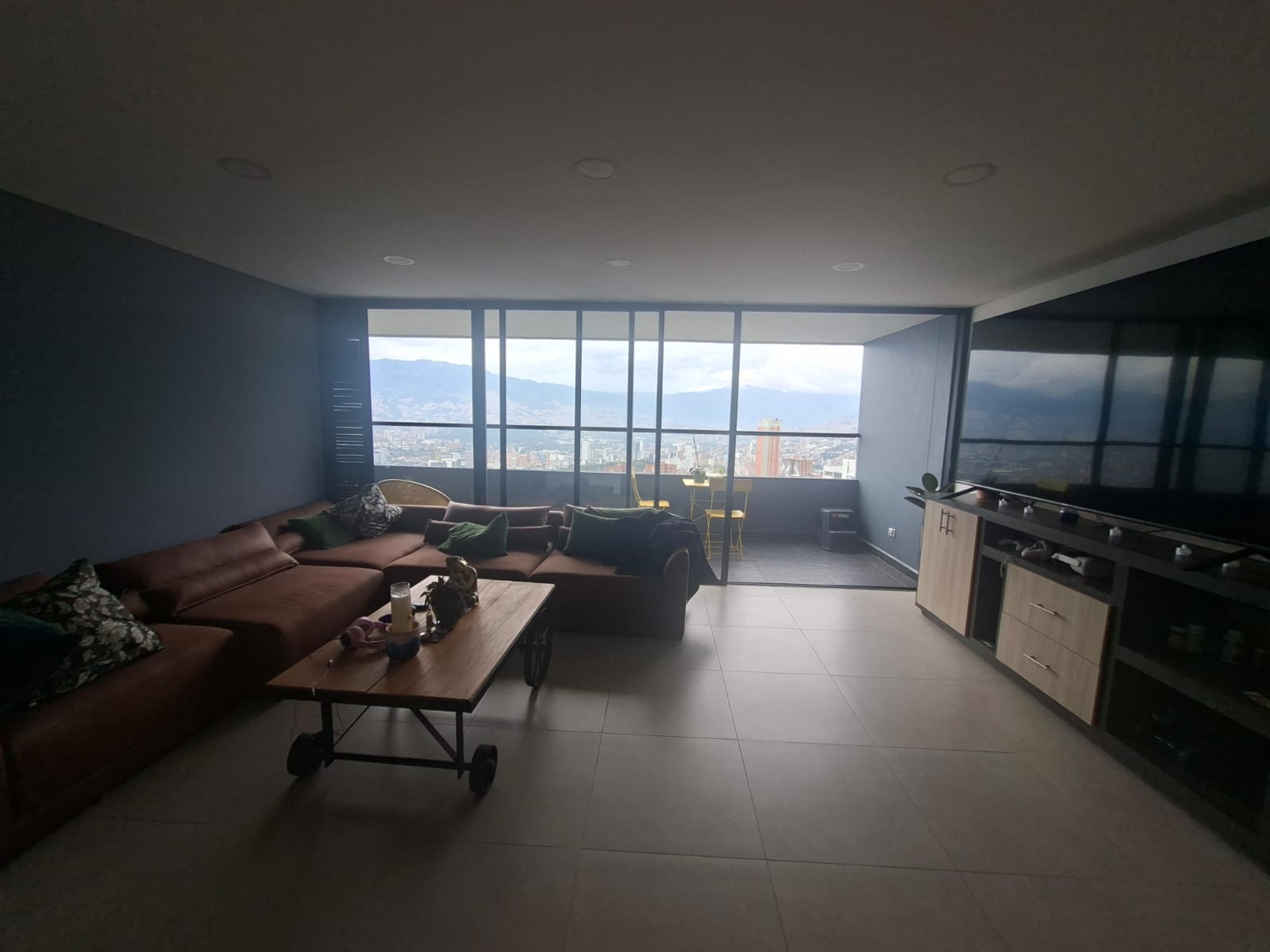 ARRIENDO APARTAMENTO EN TIERRA GRATA BUENOS AIRES