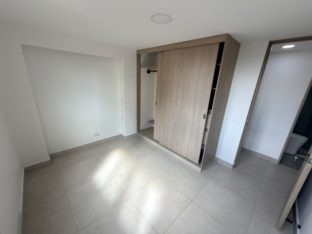 ARRIENDO APARTAMENTO EN SAN ANTONIO DE PRADO SECTOR EL VERGEL
