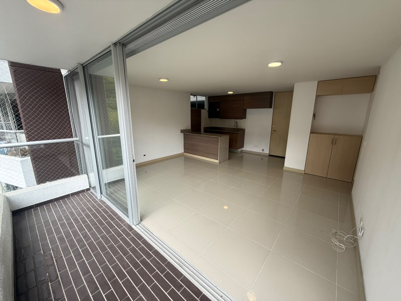 ARRIENDO APARTAMENTO EN LA LOMA DEL INDIO