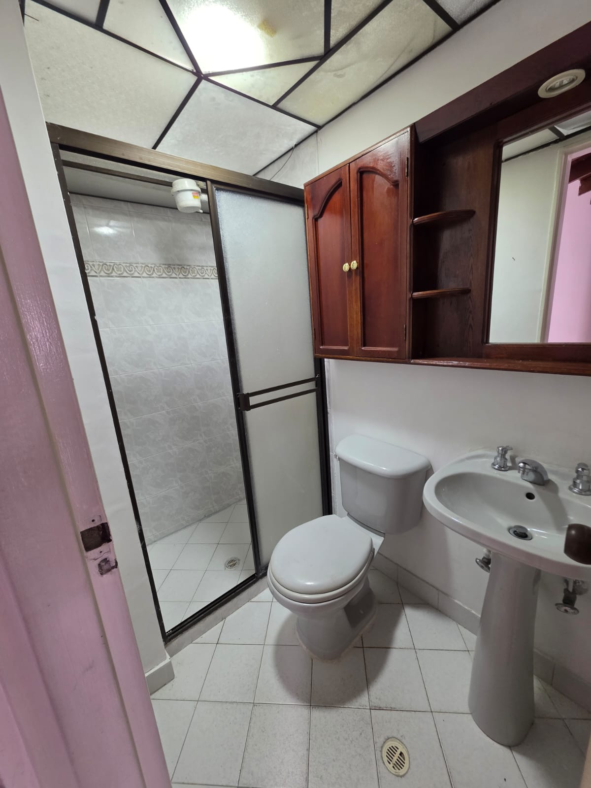 ARRIENDO APARTAMENTO EN SANTA MONICA