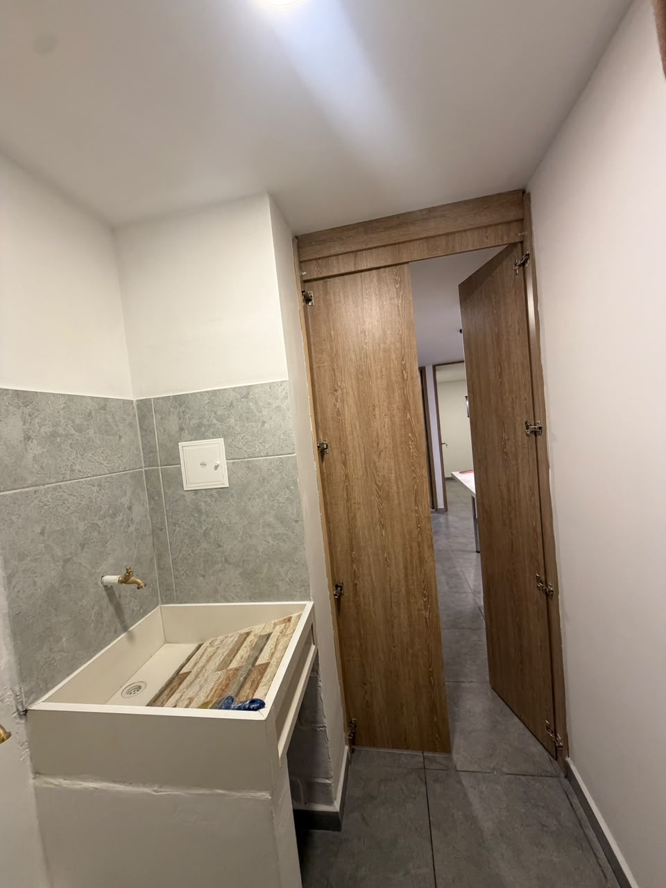 VENDO APARTAMENTO EN LA AURORA