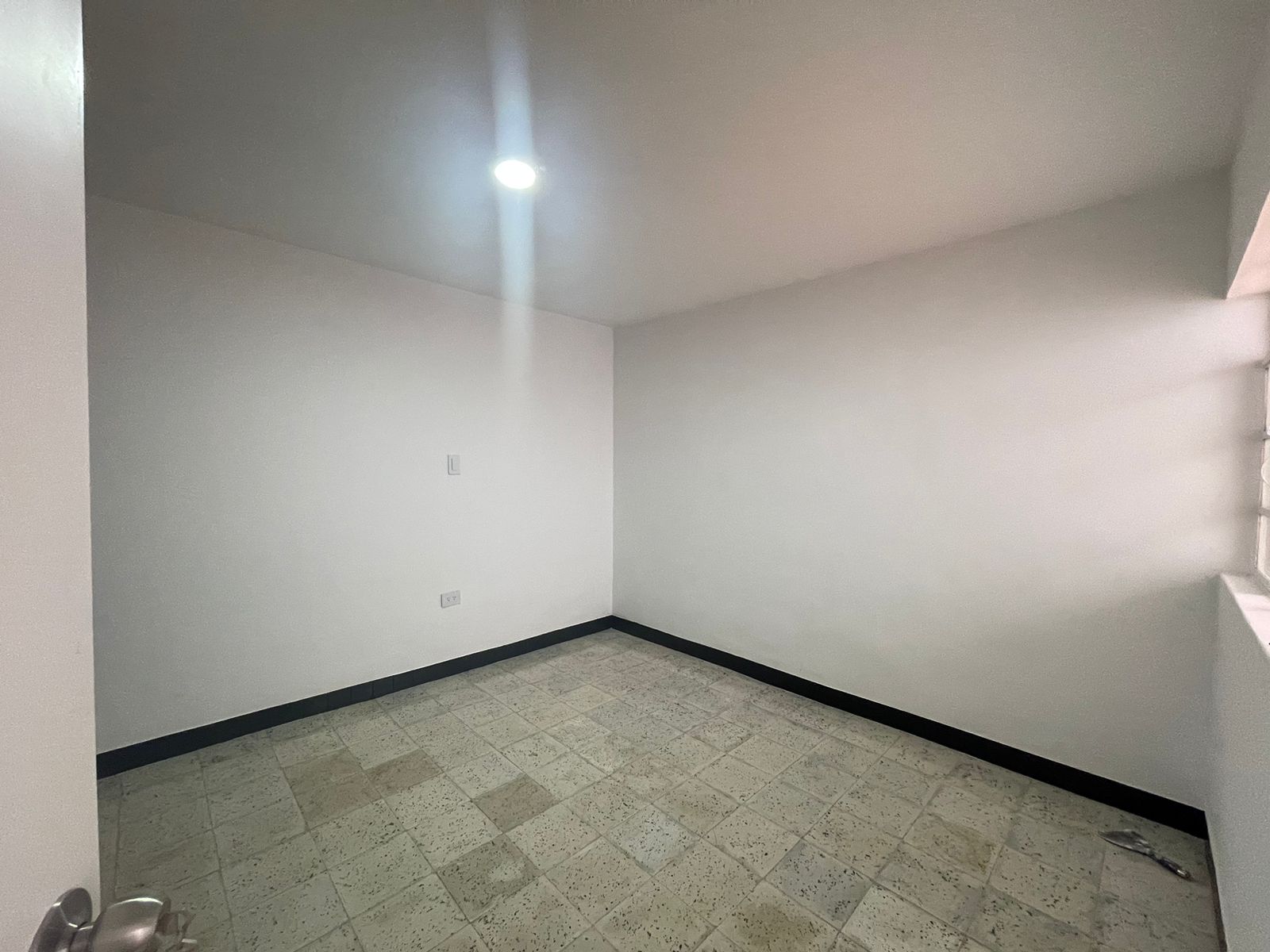 ARRIENDO CASA SANTA MONICA  PRIMER PISO