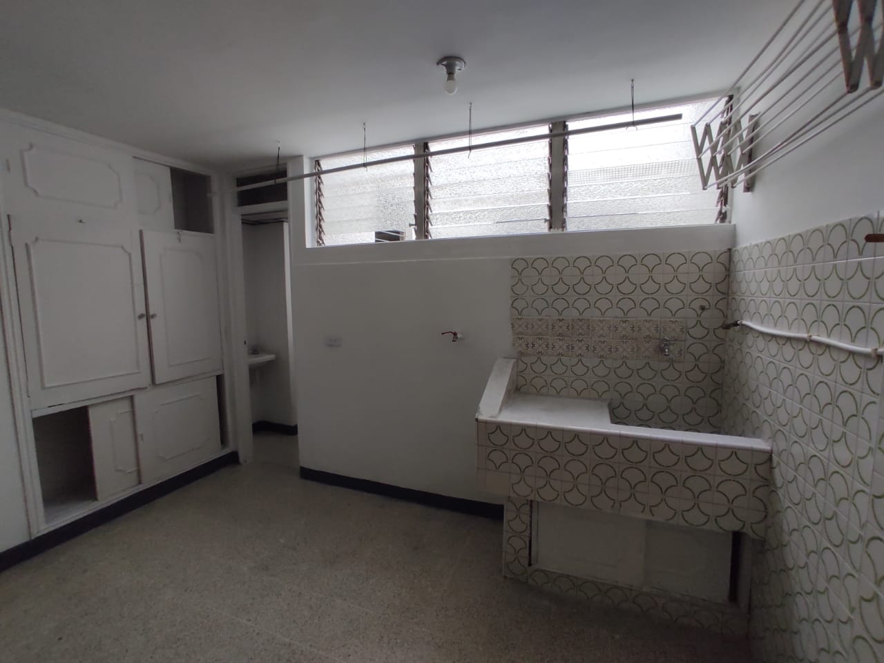 ARRIENDO SEGUNDO PISO  EN LA CASTELLANA