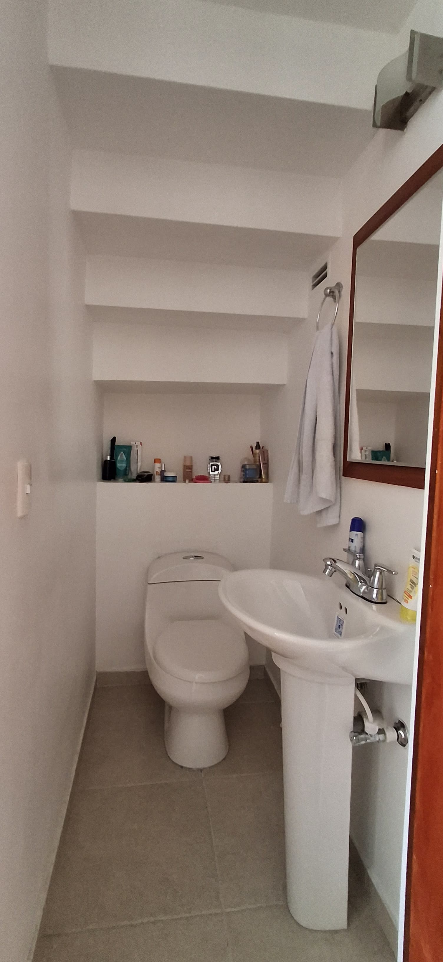 VENDO APARTAMENTO DUPLEX EN SAN LUCAS EL POBLADO