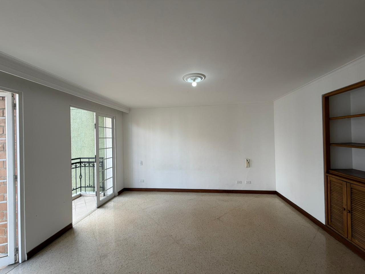 ARRIENDO APARTAMENTO EN LAURELES