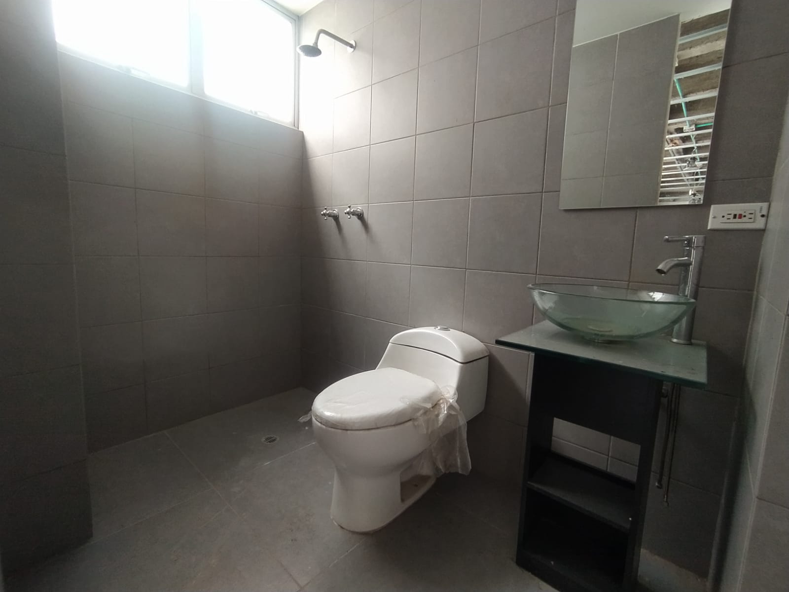 Arriendo Local En El Estadio