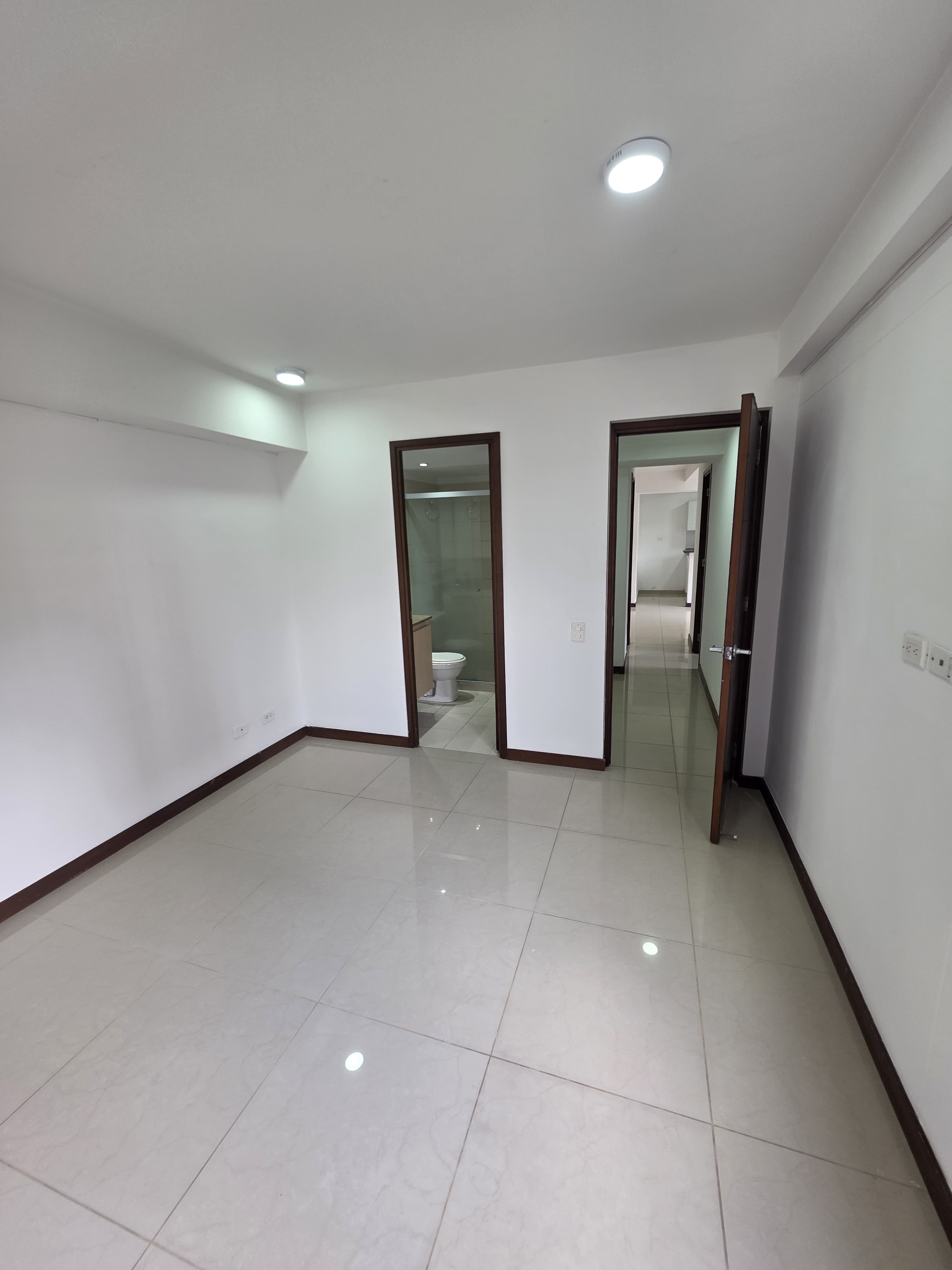 Arriendo Apartamento Calasanz