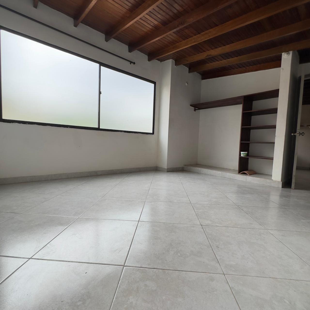 ARRIENDO CASA EN SANTA LUCIA