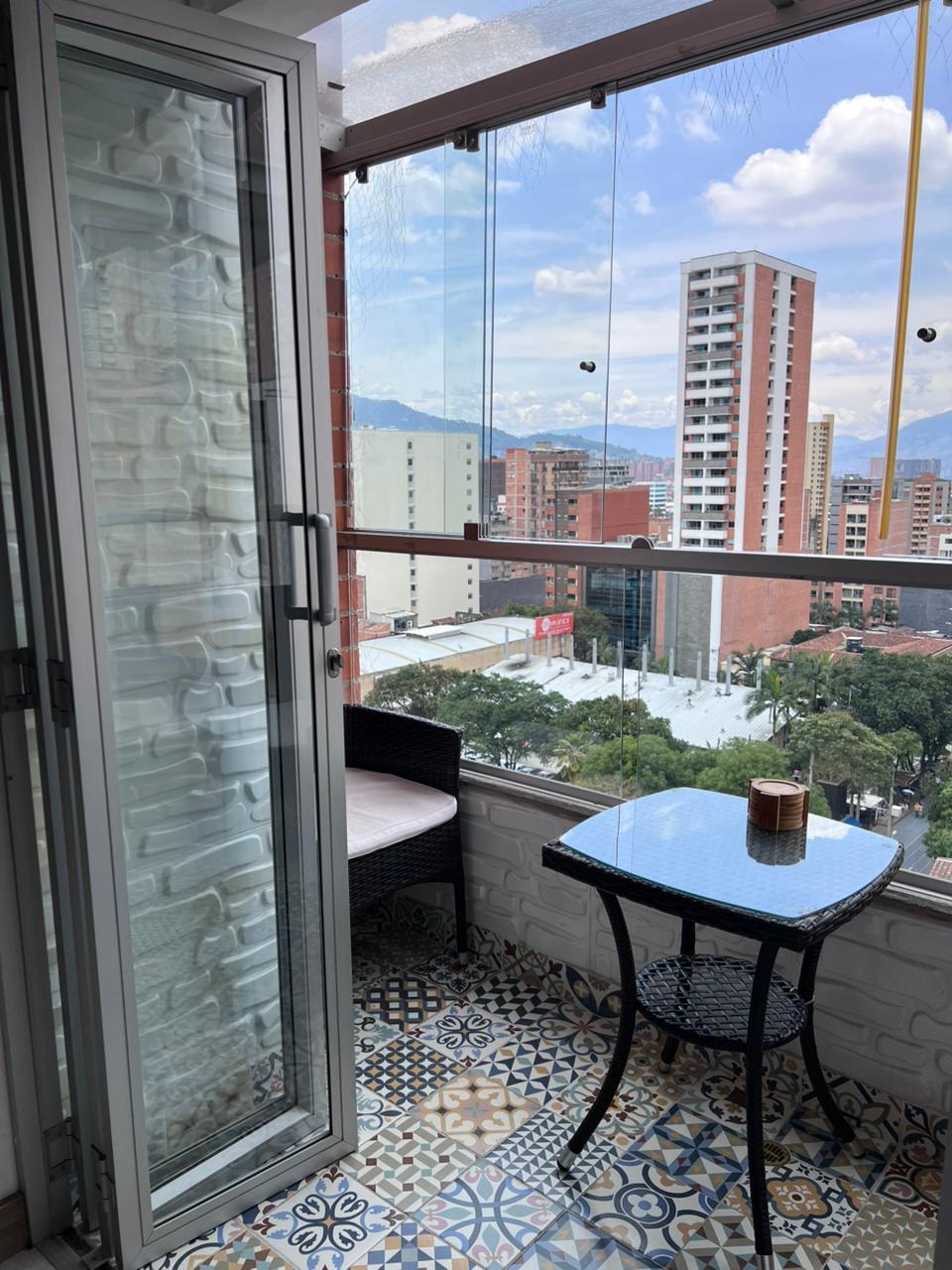 VENDO APARTAMENTO EN SABANETA PARQUE
