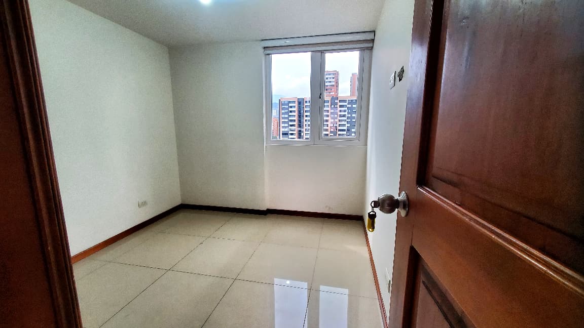 Arriendo apartamento los colores