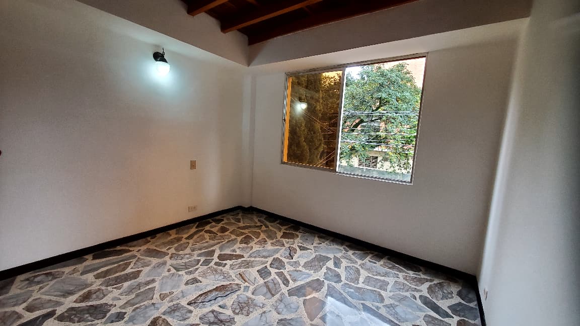 Arriendo casa en barrio Cristóbal