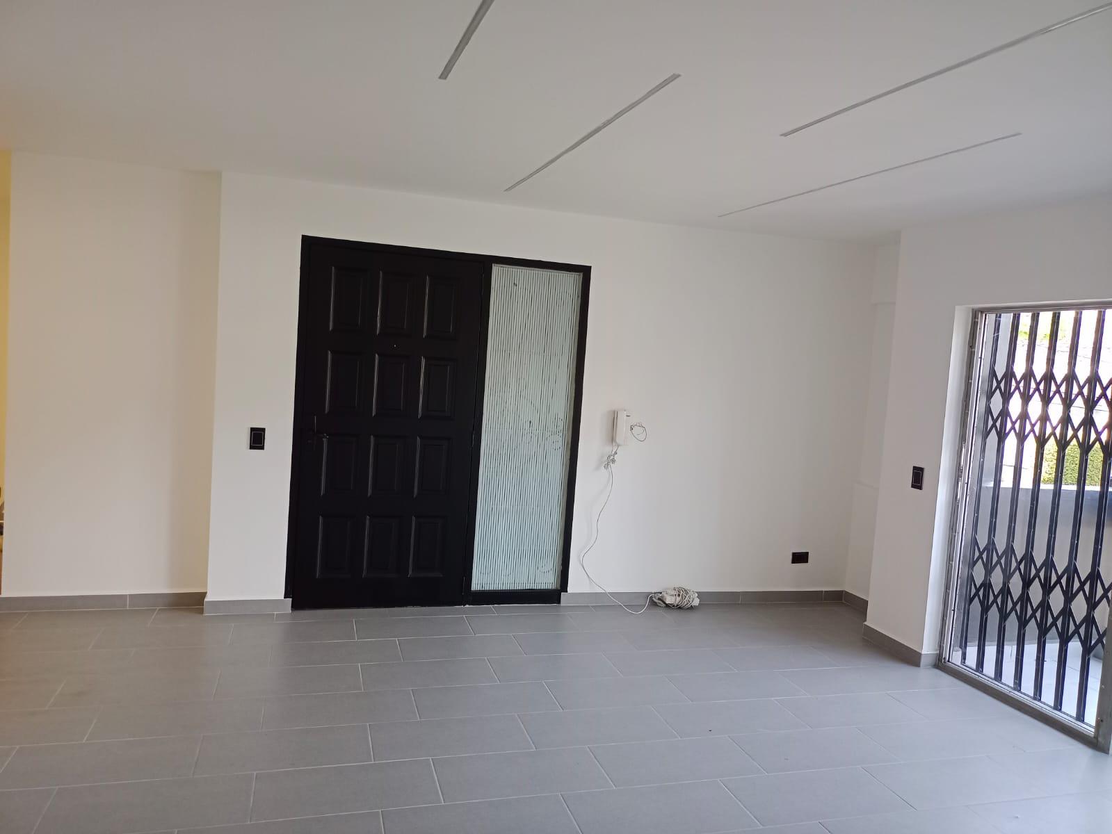 ARRIENDO LOCAL EN SIMON BOLIVAR