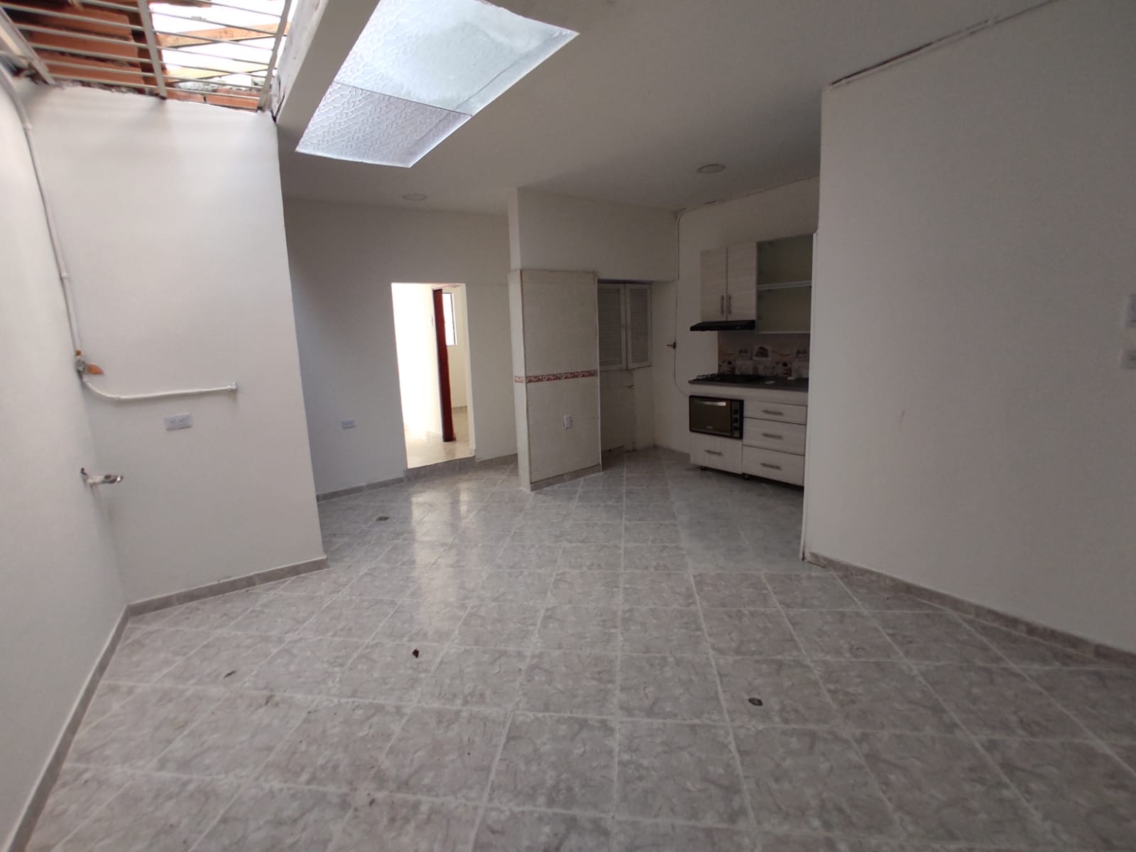 ARRIENDO CASA COMERCIAL INDEPENDIENTE SANTA MONICA