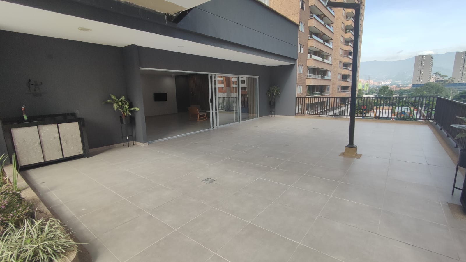 ARRIENDO APARTAMENTO EN CIUDAD DEL RIO