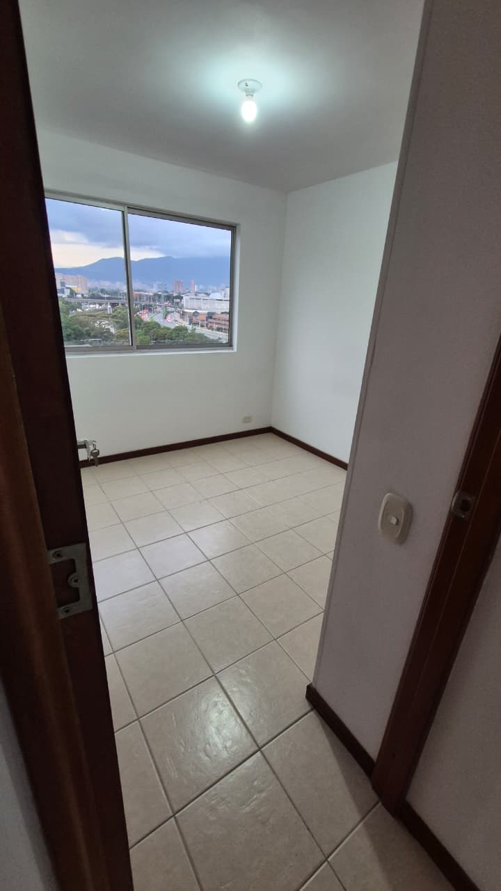 ARRIENDO APARTAMENTO EN EL POBLADO