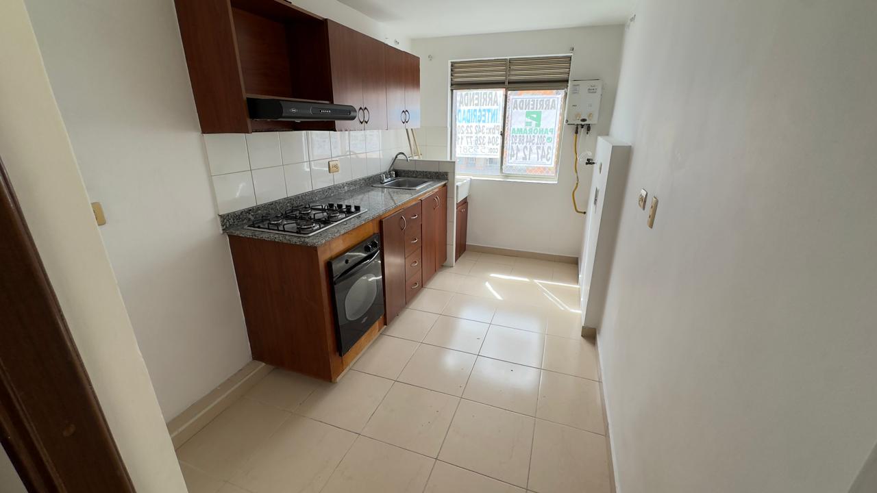 ARRIENDO APARTAMENTO EN LOMA DE LOS BERNAL