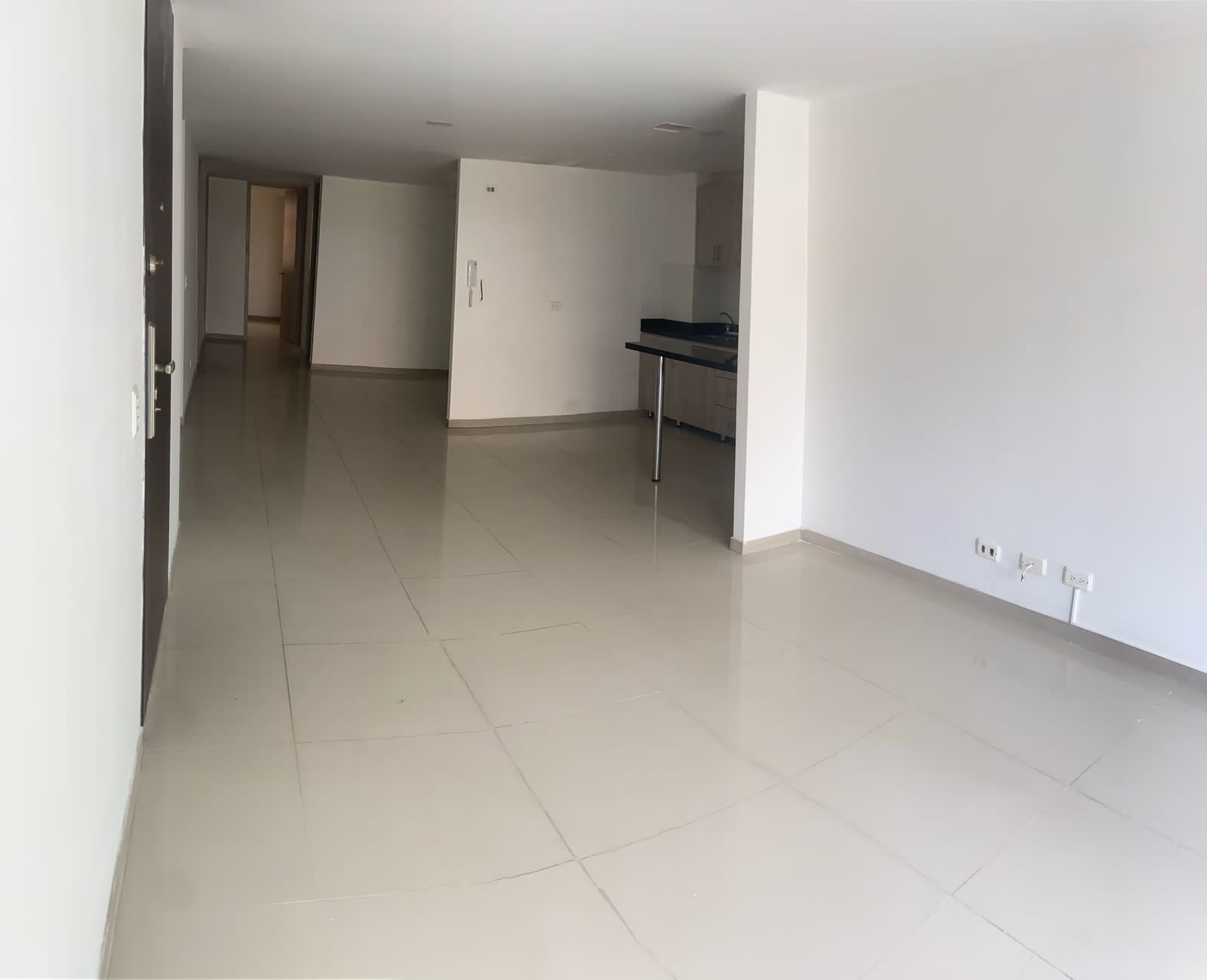 VENDO APARTAMENTO EN EL ESTADIO