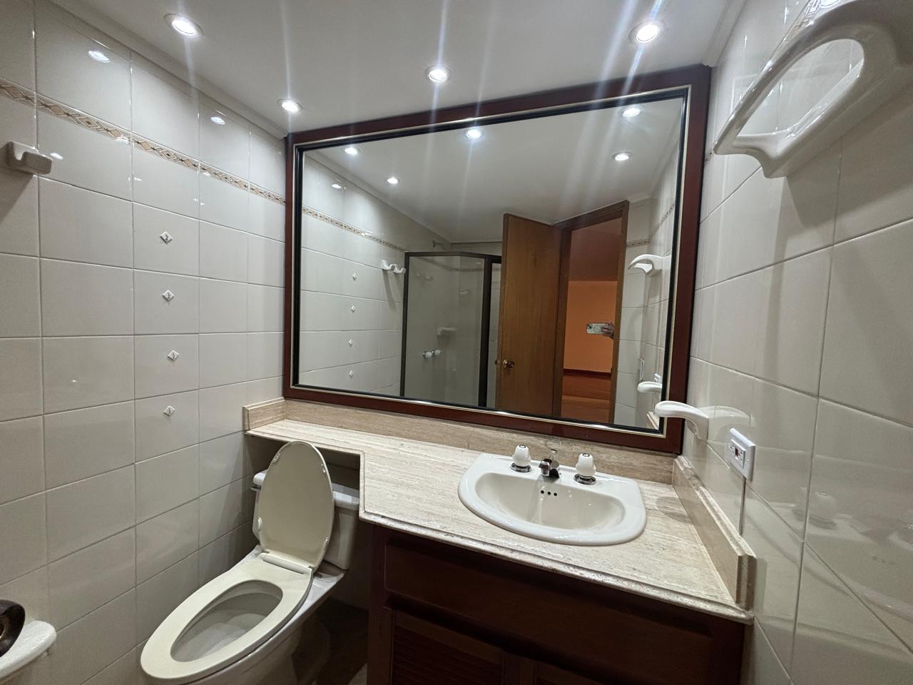 ARRIENDO APARTAMENTO EN EL POBLADO