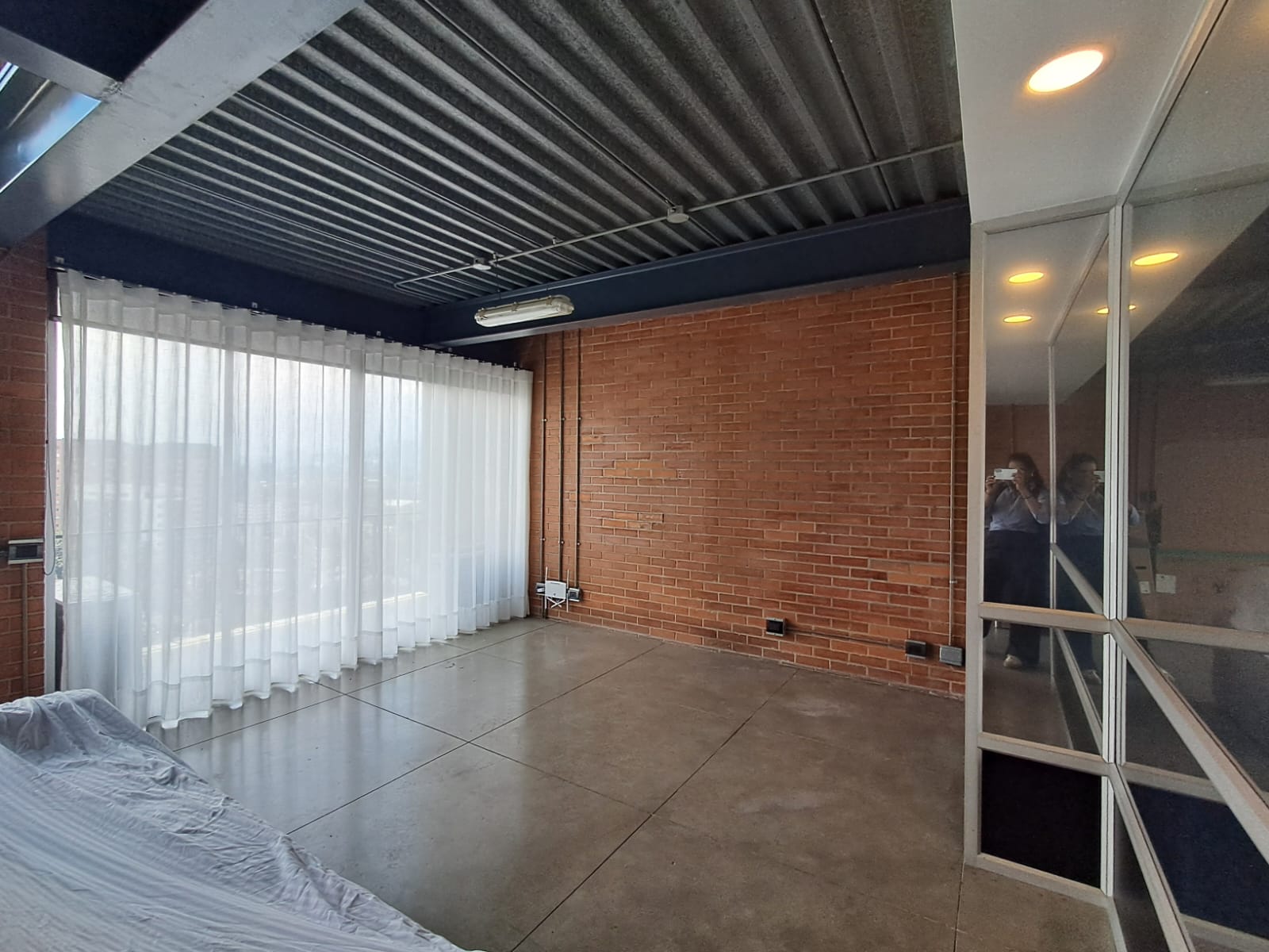 ARRIENDO APARTAESTUDIO EN EL POBLADO ASTORGA