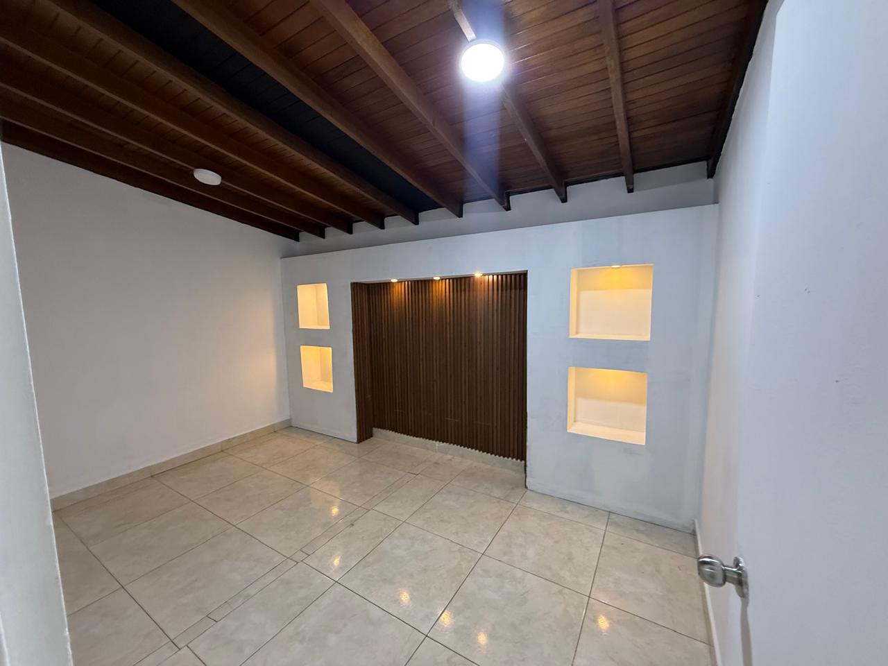 ARRIENDO CASA COMERCIAL EN SANTA GEMA