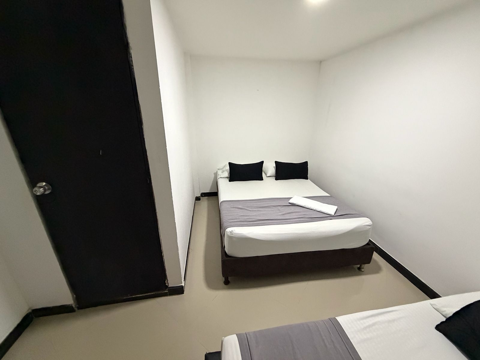 VENDO HOTEL EN LAURELES