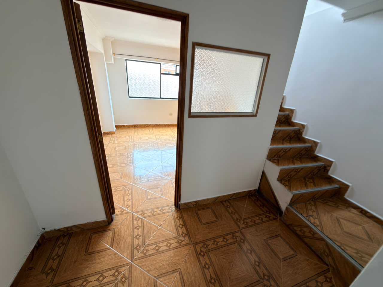 ARRIENDO APARTAMENTO EN LA FLORESTA