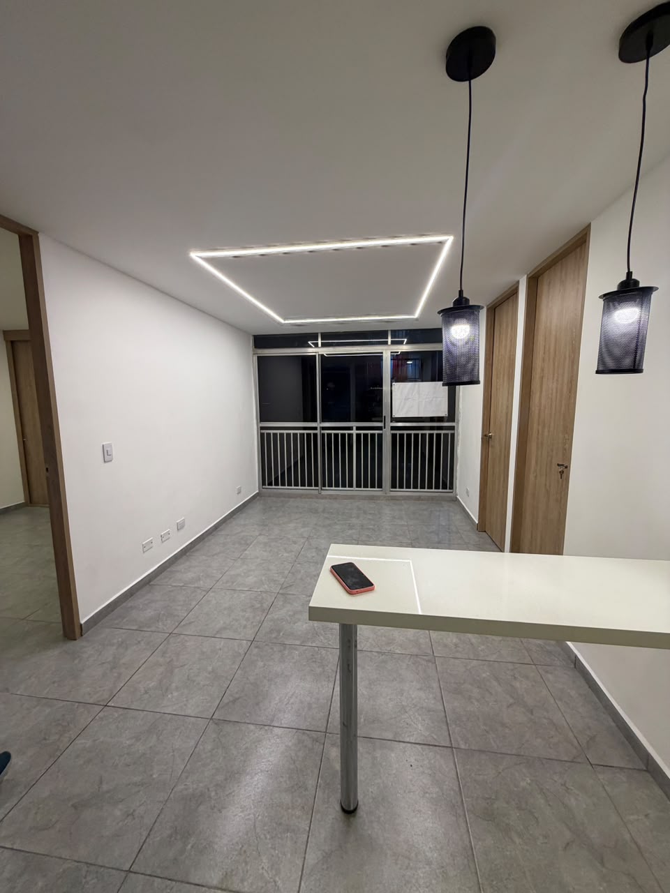 VENDO APARTAMENTO EN LA AURORA