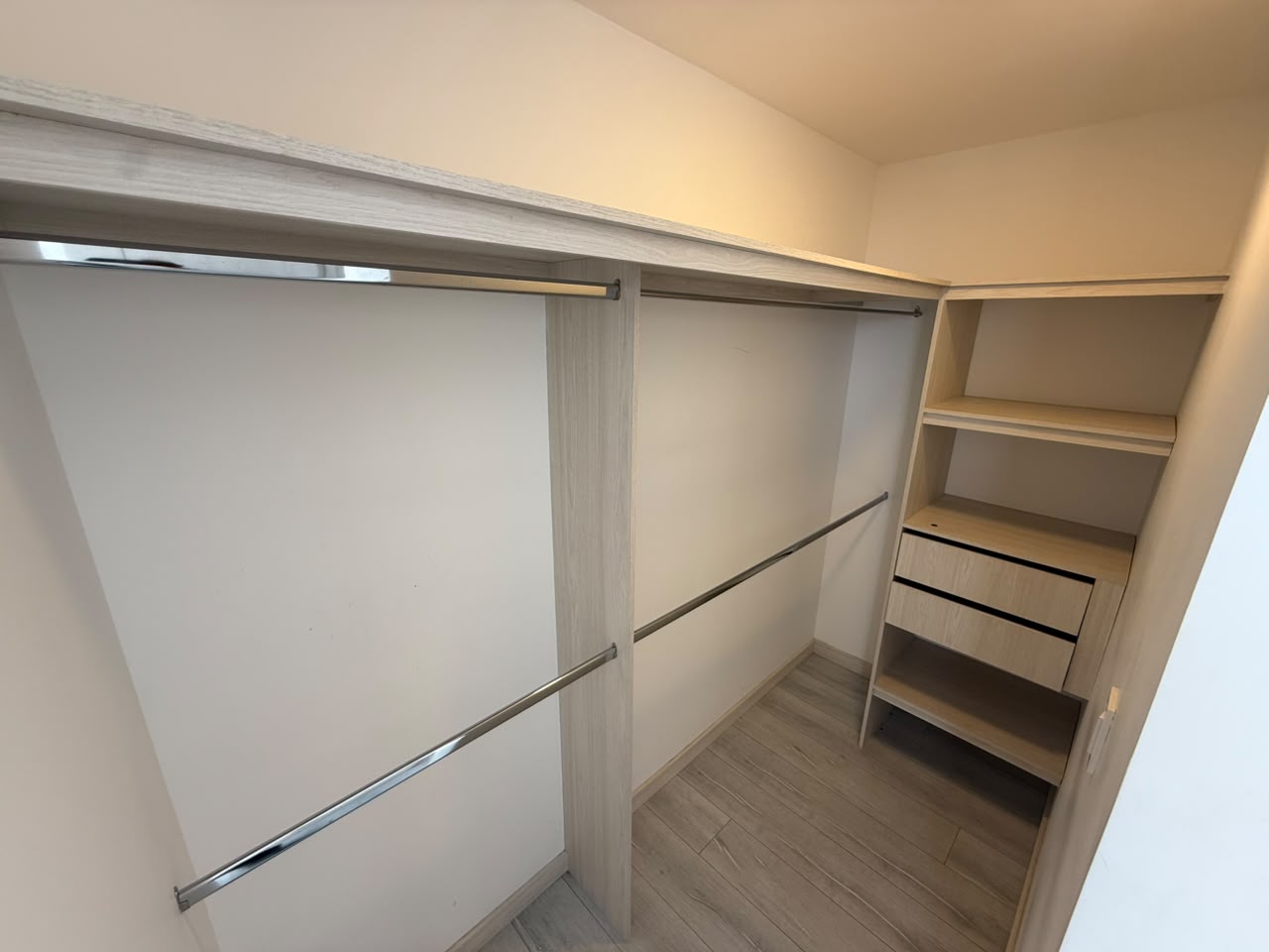 ARRIENDO APARTAMENTO EN LOS COLORES