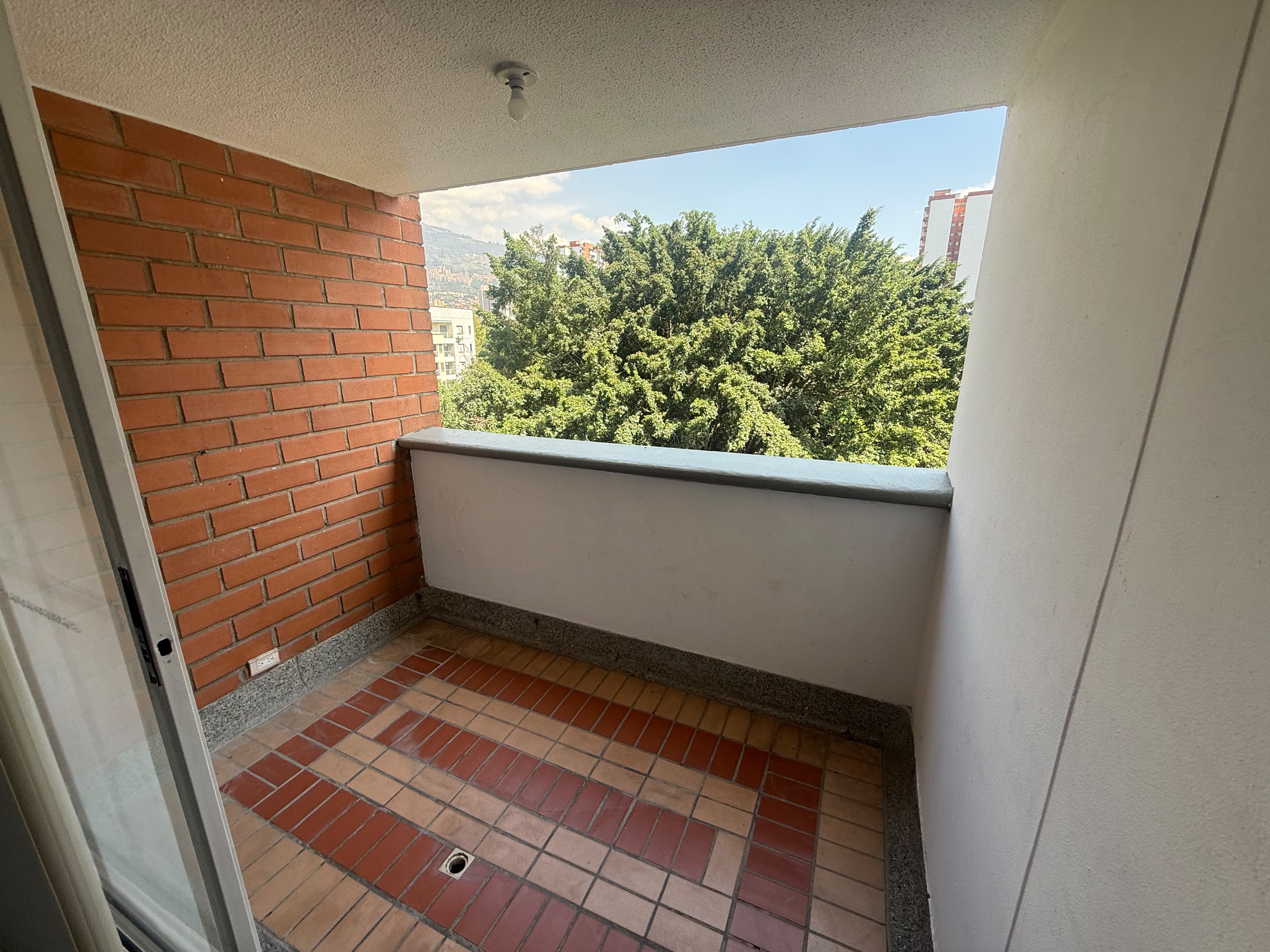 Arriendo Apartamento Los Colores