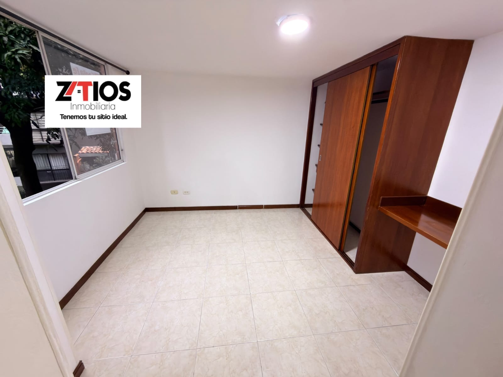 Arriendo Apartamento Lomas de los Bernal