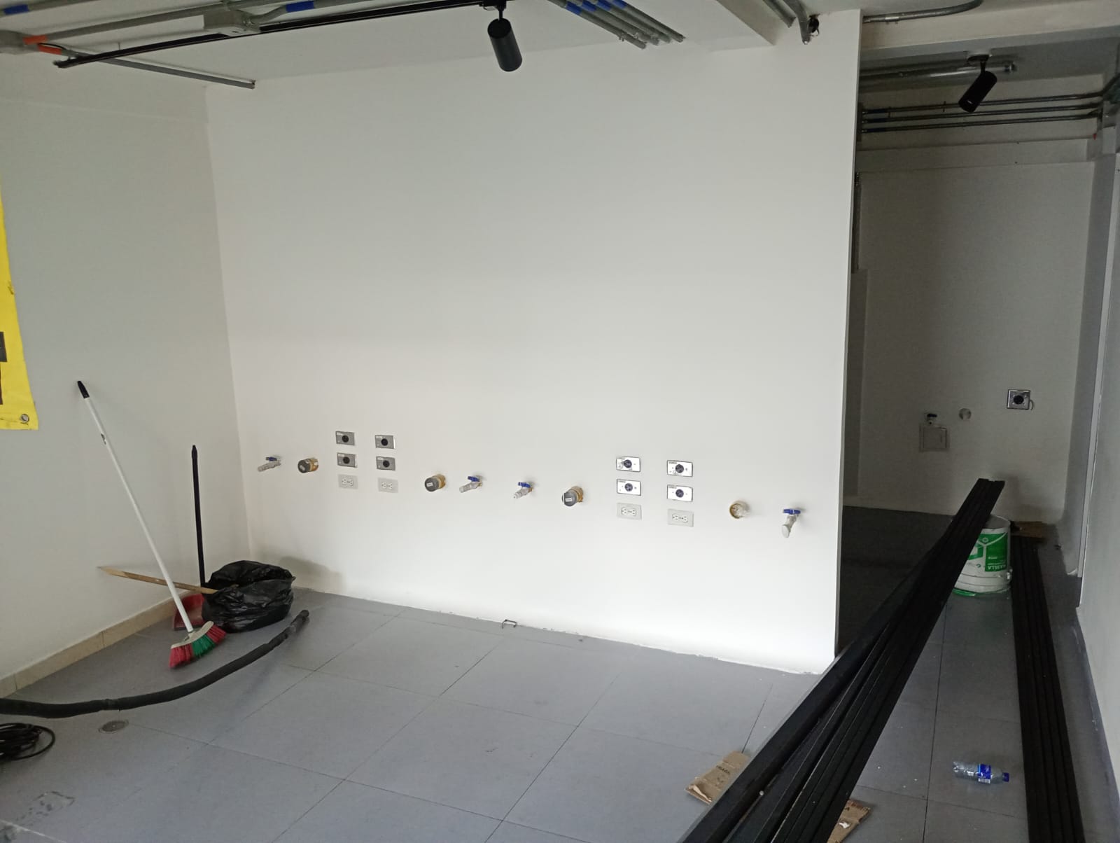 Arriendo local Laureles Estadio